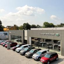 1584089460showroom-b-of-b-cars-ostrava-land-rover-range-rover-best-of-british-cars.jpg