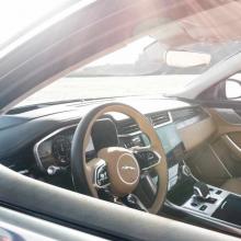 1602075659jag-xf-sb-21my-interior-061020-007.jpg