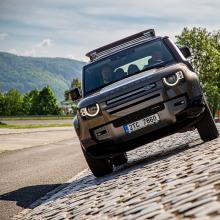 1658215222b-of-b-cars-jaguar-land-rover-ostrava-on-offroad-event-koprivnice-1.jpg