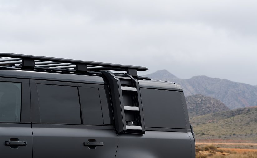 Detail masky DEFENDER 130