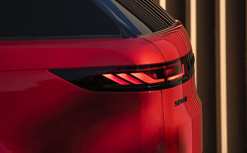 Detail masky Range Rover Sport